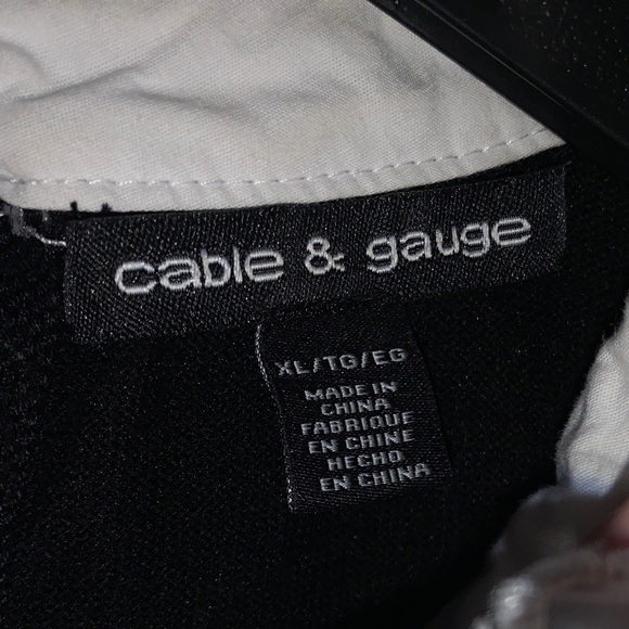 Cable & Gauge Black Blouse with White Lace Collar - Picture 2 of 3